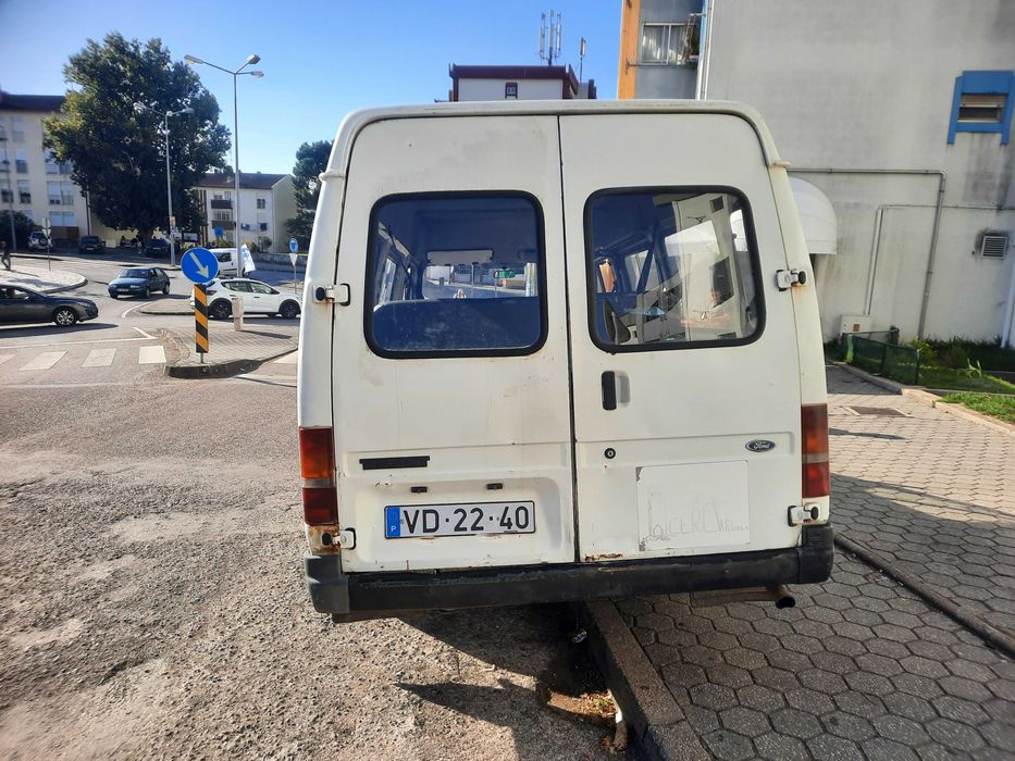 Vendo ou troco ford transit 9 lugares (mista)