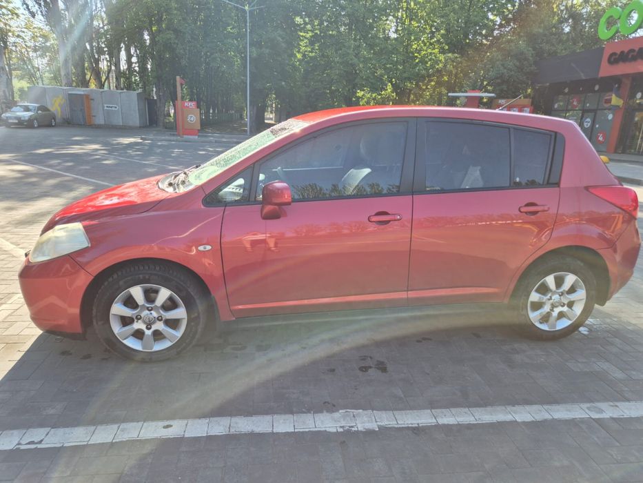 Продам Nissan Tiida