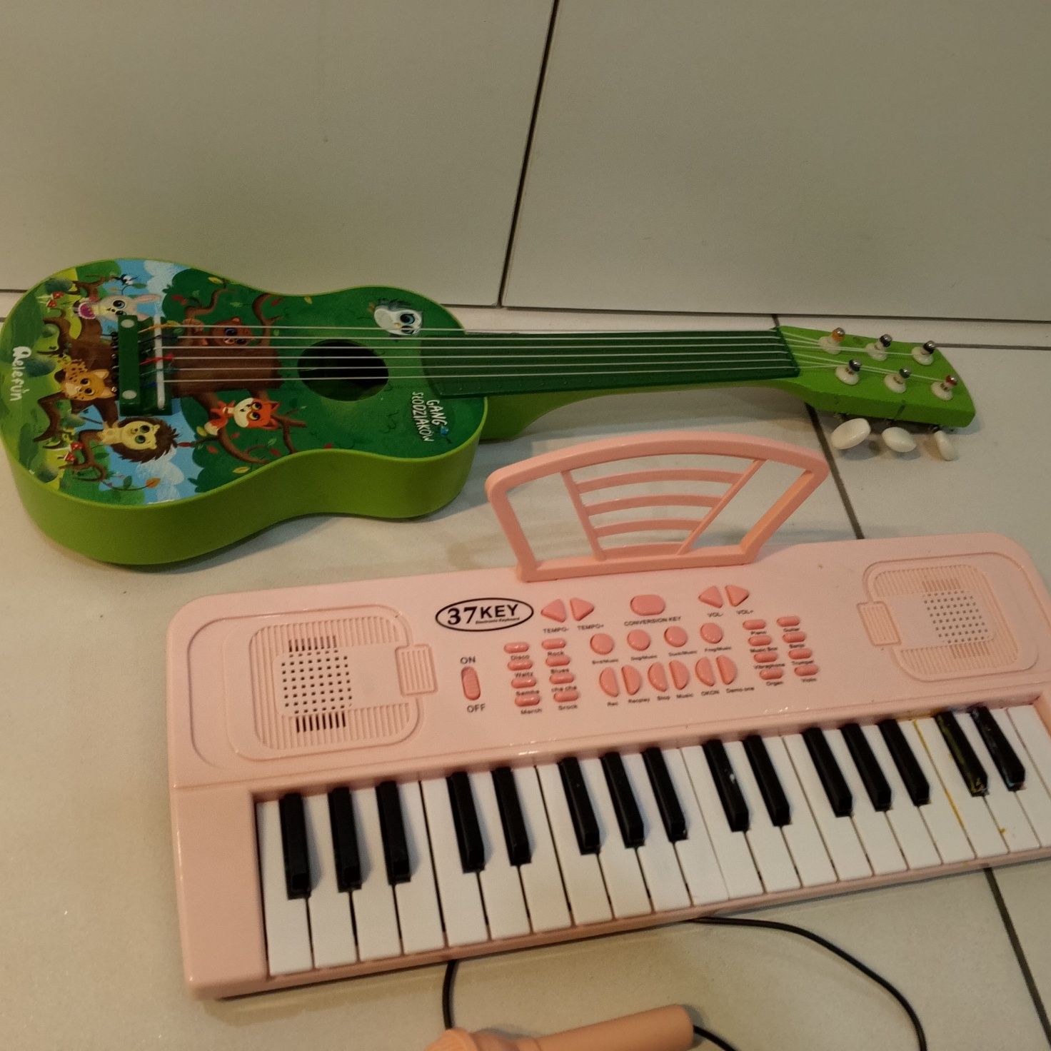 Gitara pianino z mikrofonem Zestaw muzykanta
