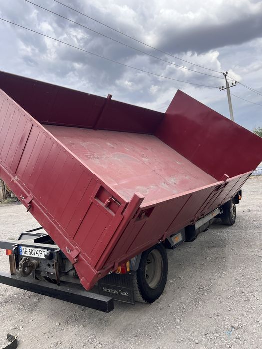 Mercedes 814D самоскид під 3 сторони