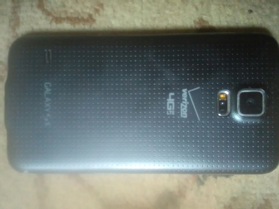 Самсунг s5. 1200грн.