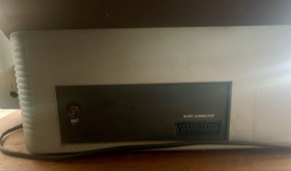 Televisão LG CB-21t40x