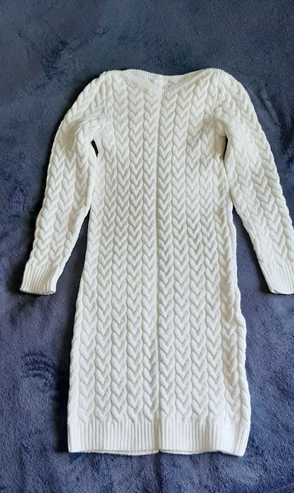 Біле тепле плаття, розмір S