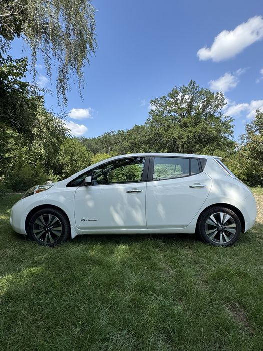 Nissan Leaf SL  2016