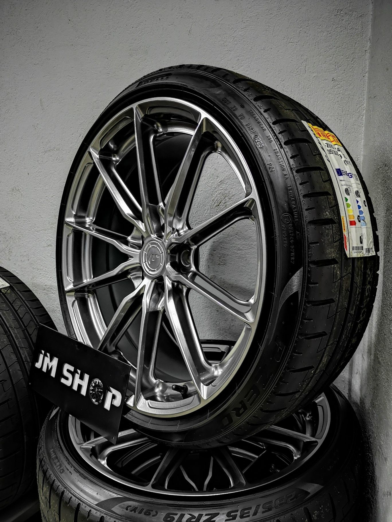 Felgi Japan Racing JR37 19" 8,5J ET35 5x112 Hyper Black