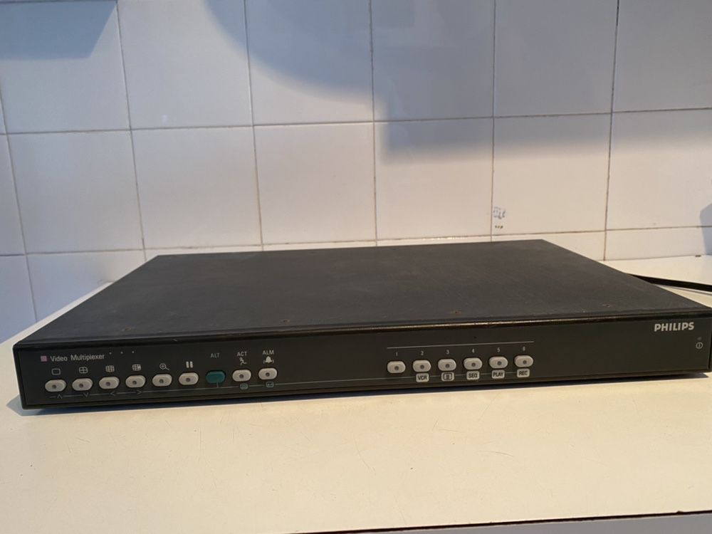 CCTV video multiplexer Philips