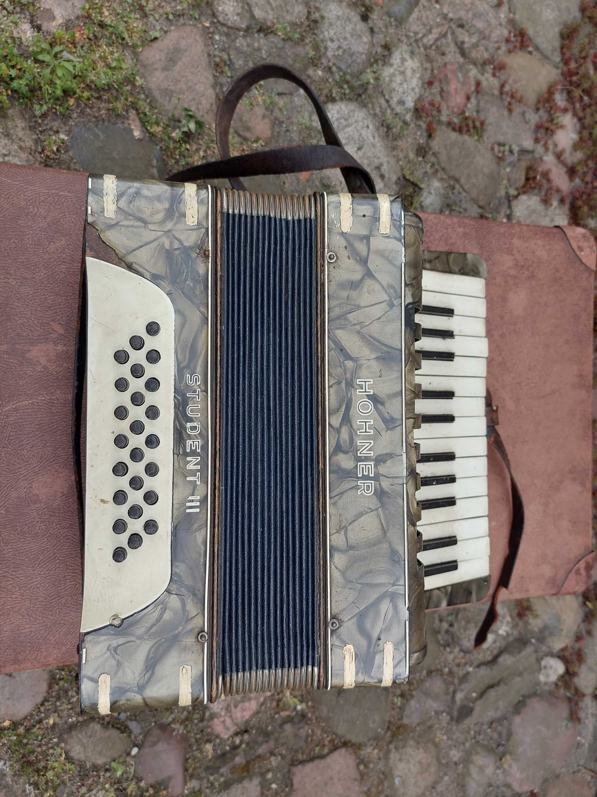 Akordeon Hohner Student III 24basy