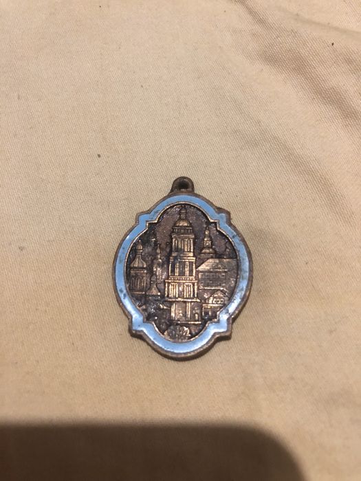 Медальён Києво- Печерська Лавра.