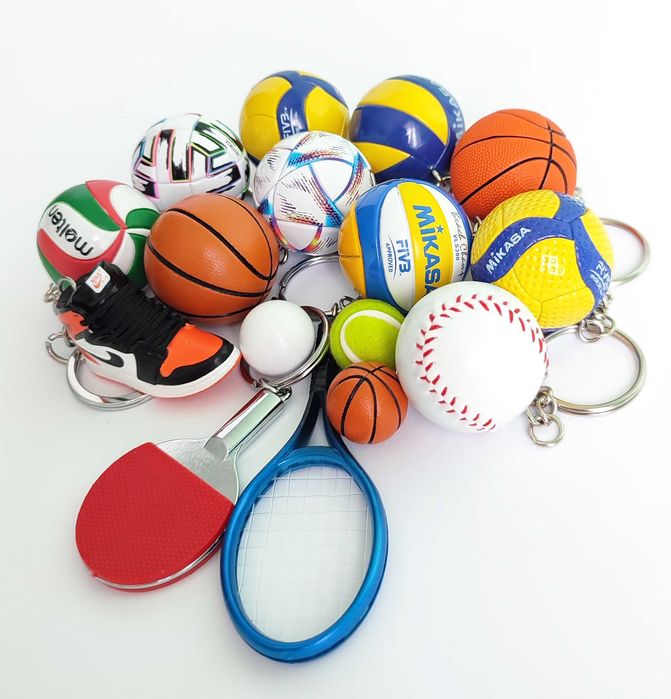 Брелок - футбольний м'яч, баскетбольний мяч. Брелки для спортсменів.