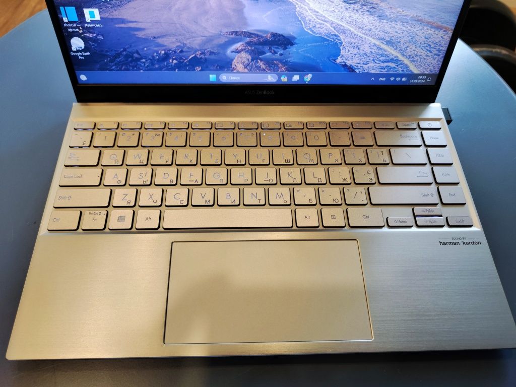 Ноутбук Asus zenbook 14 ux425