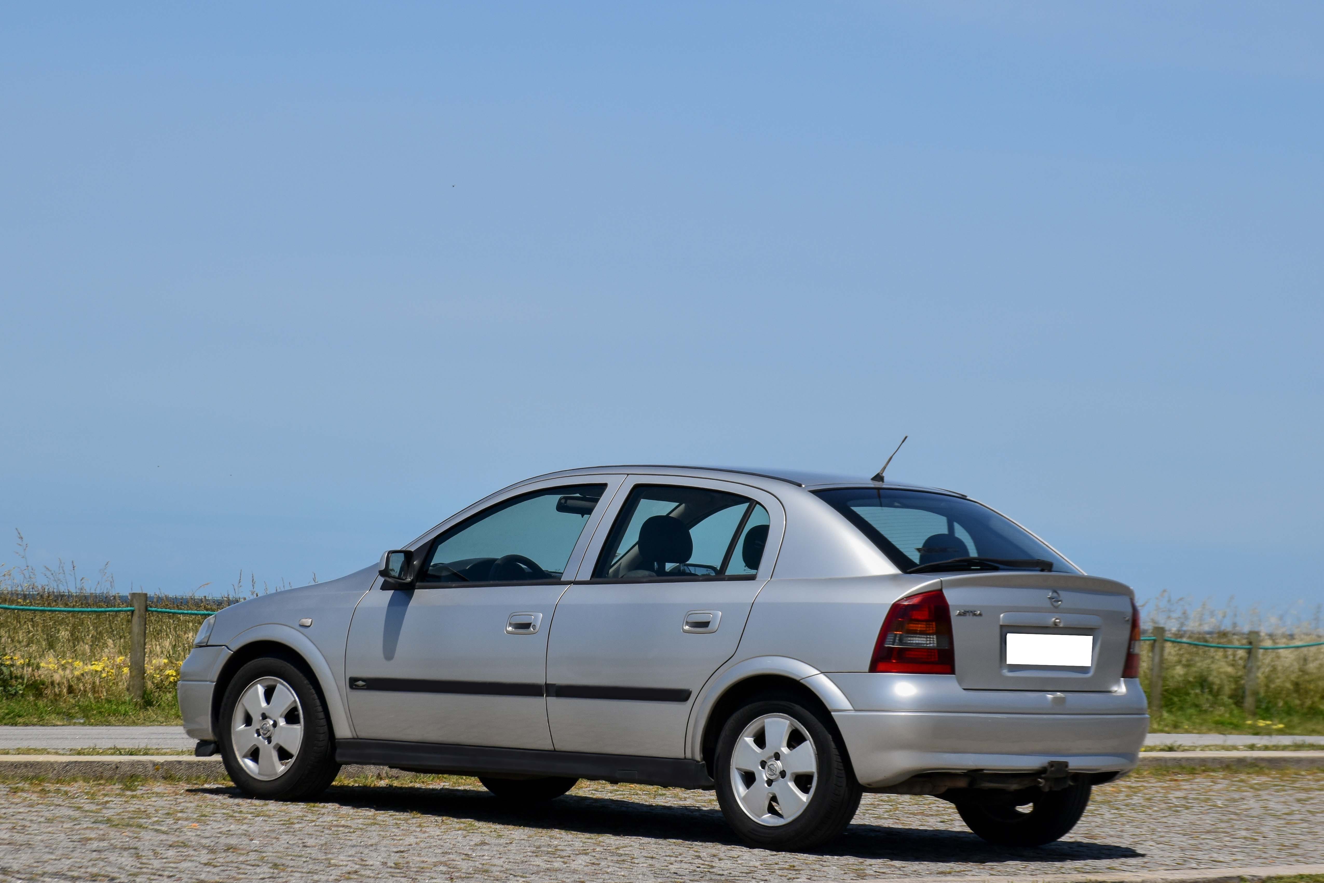 Opel Astra 1.4 - Desde 40€ /mês