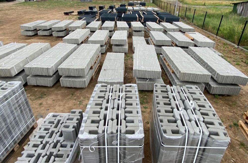 Panele ogrodzeniowe, ogrodzenie panelowe, panel fi4 montaż z montażem