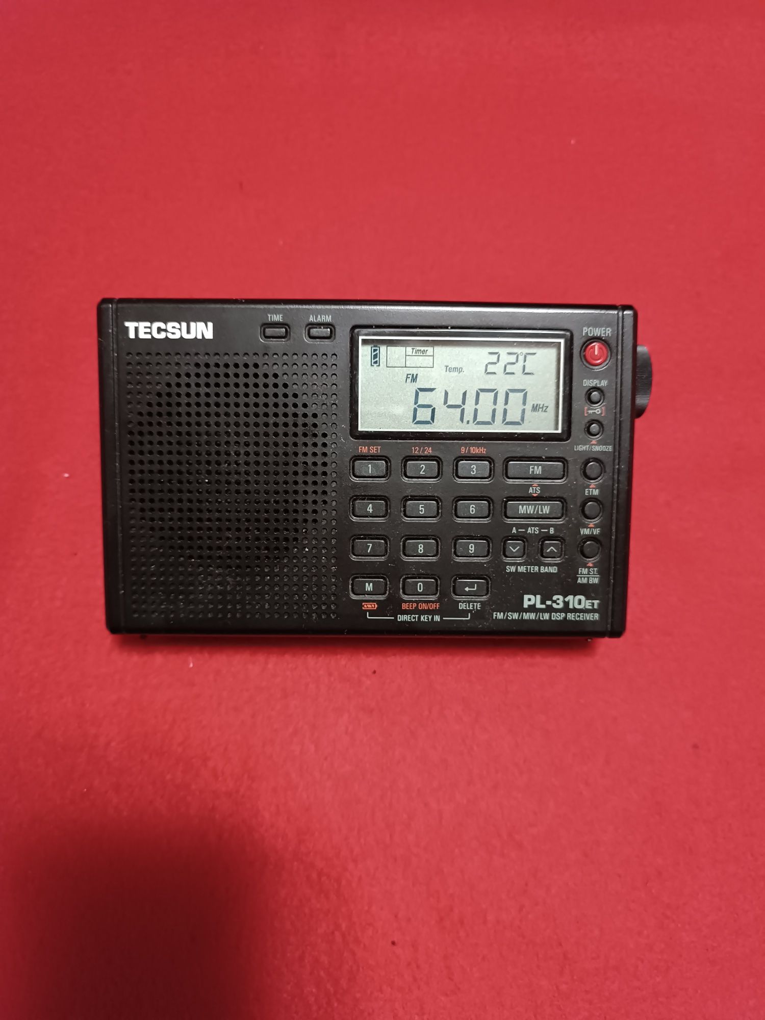Радиоприемник Tecsun PL-310ET.