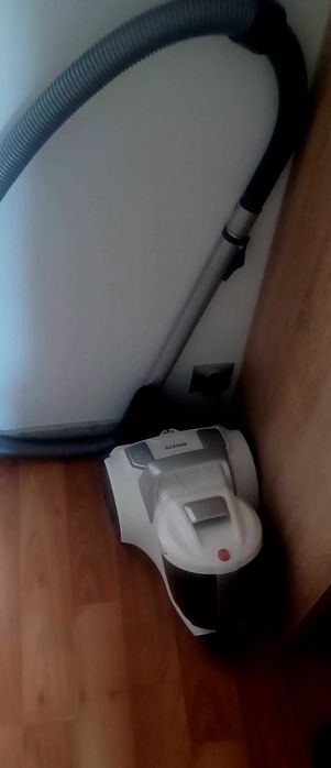 Breeze Bezworkowy Odkurzacz