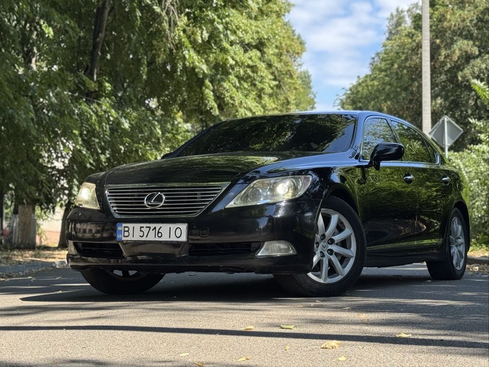 LEXUS LS460Long Дотяжки, Клімат, Ел сидіння, Будь яке переоформлення