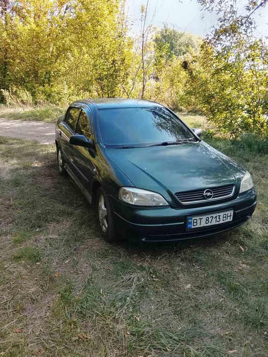 Opel ASTRA J седан