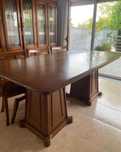 "Elegância e Durabilidade: Mesa de Madeira Artesanal para Seu Espaço!"