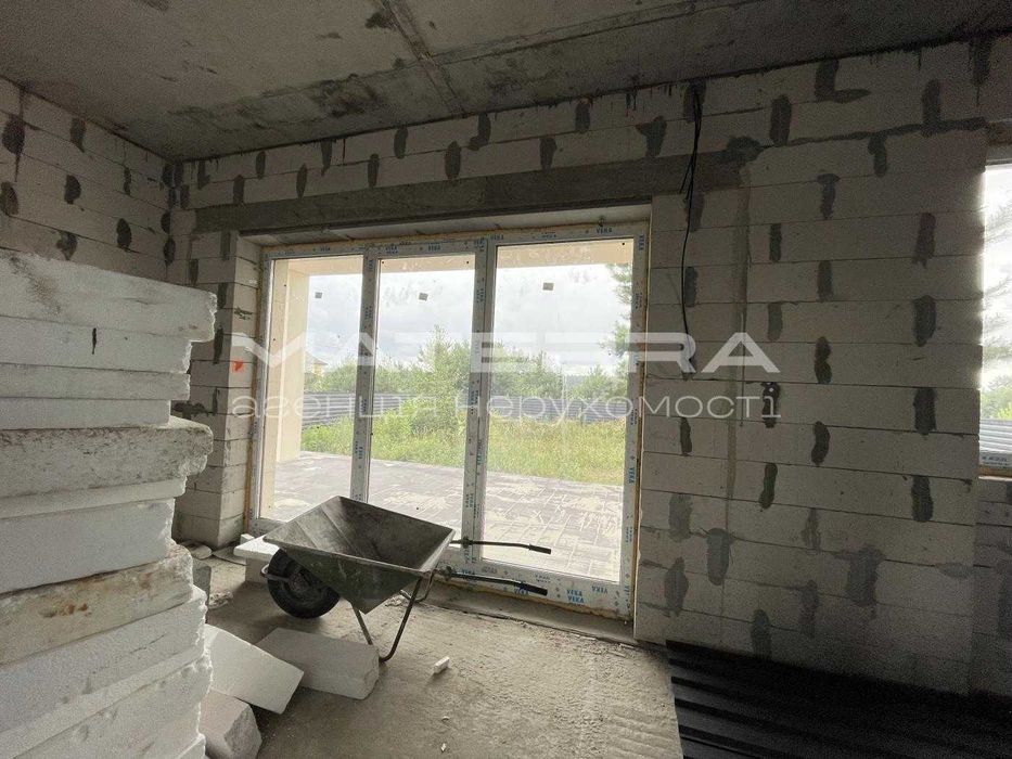 Бобриця продаж будинку 150м2 у стилі Хай-Тек