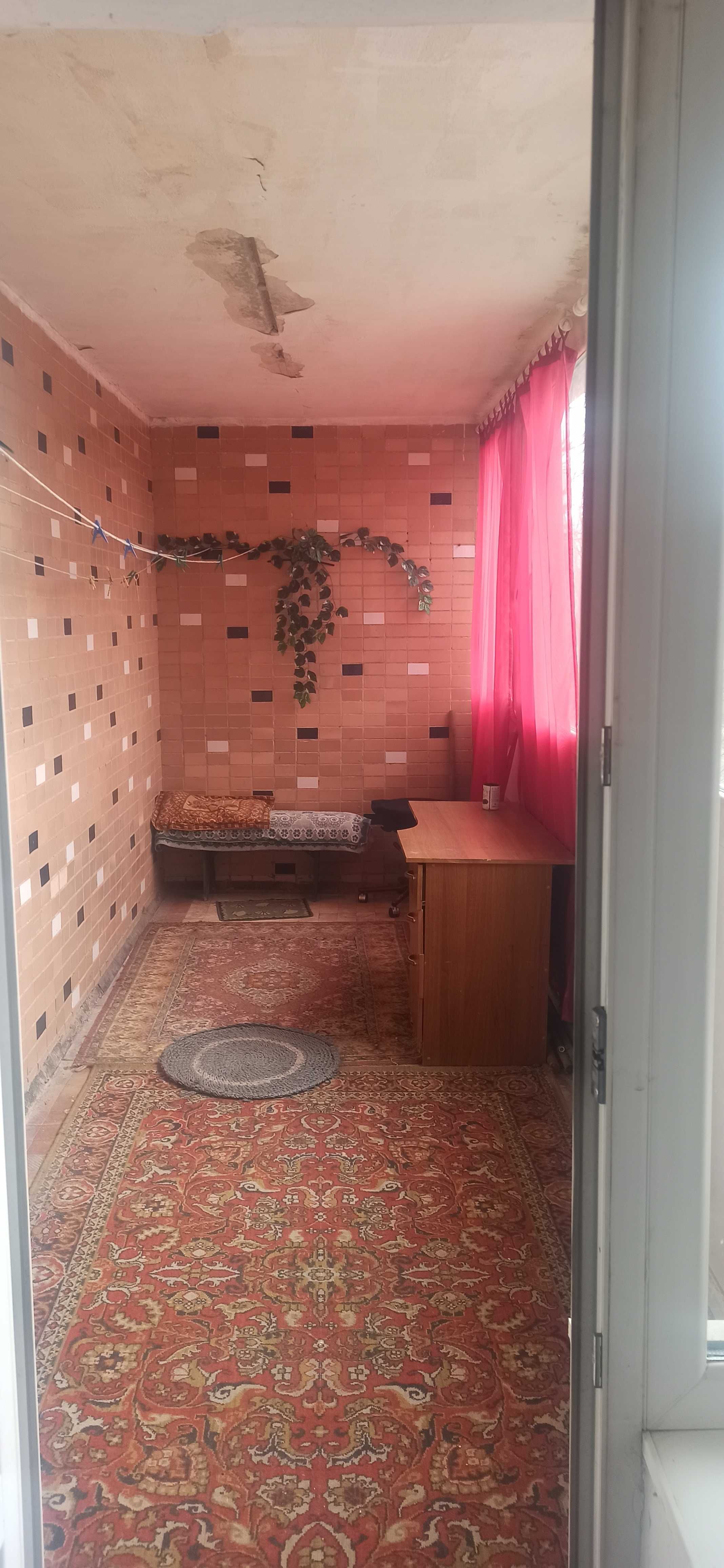 Продам 3-х кімнатну квартиру з індивідуальним опаленням в с.Войниха