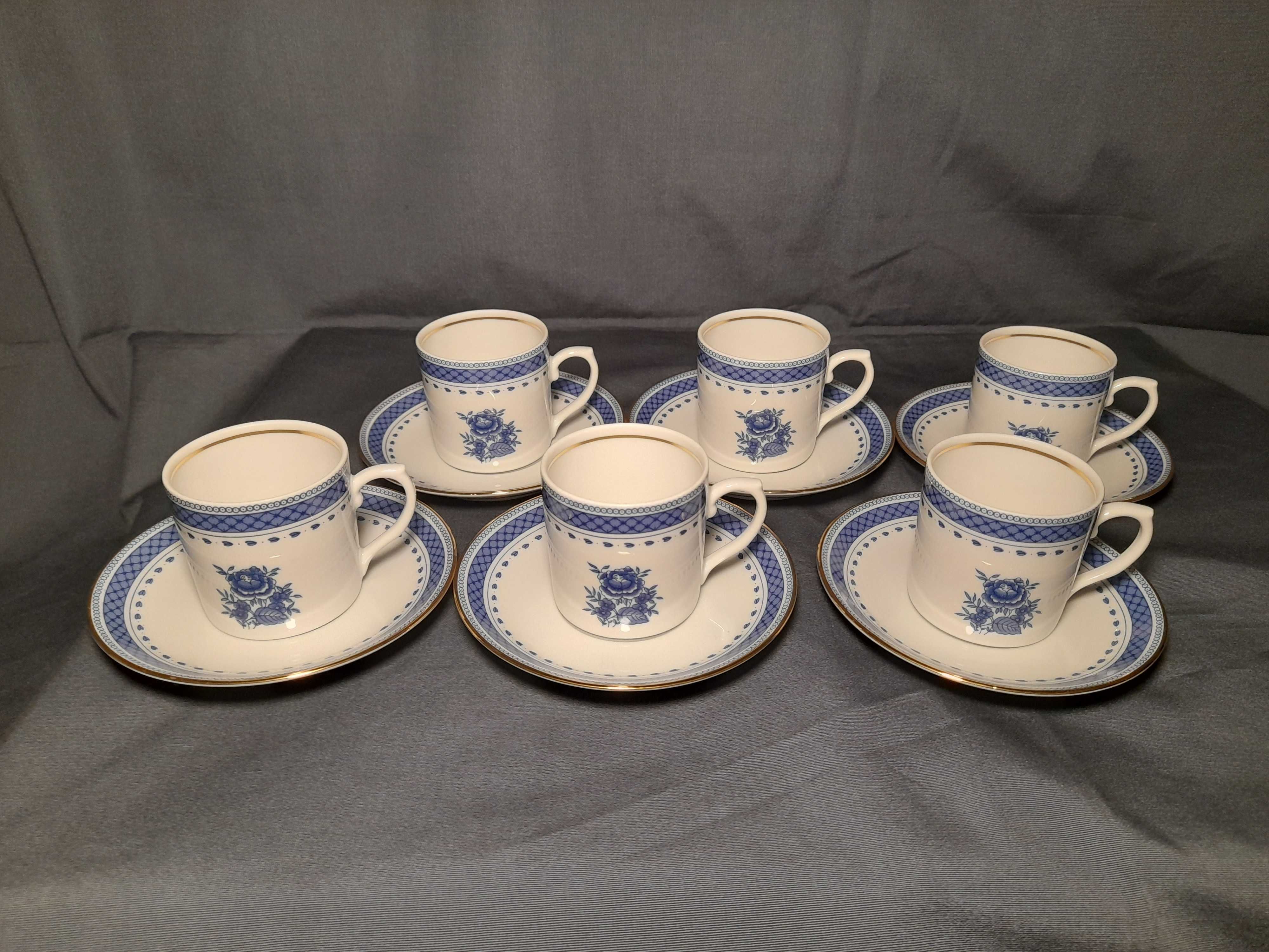 Chavenas de café Vista Alegre-- Serviço Cozinha Velha