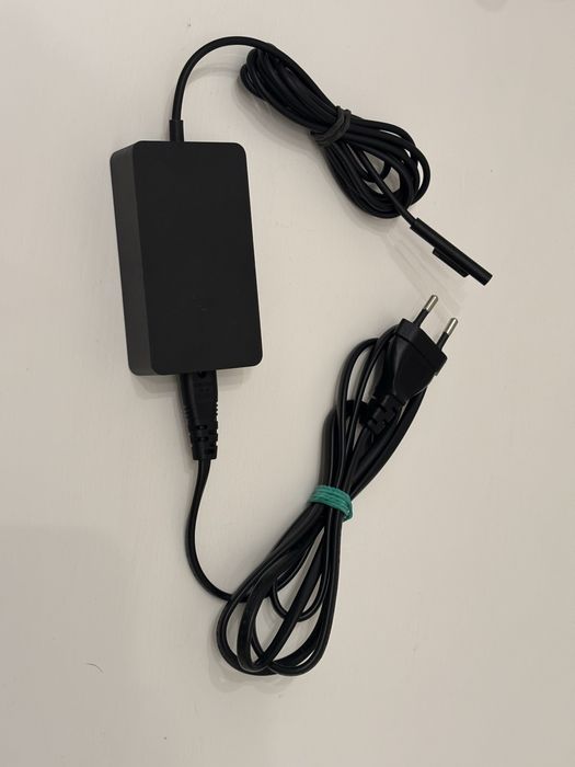 Carregador Microsoft Surface