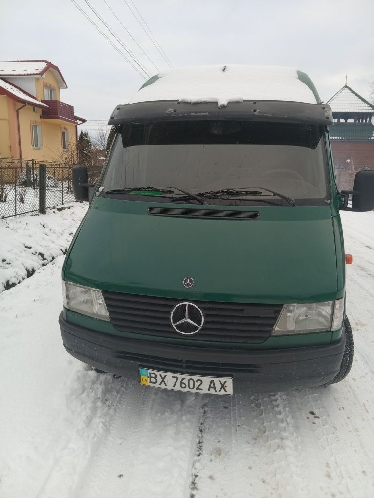 Продам Mercedes-Benz 208