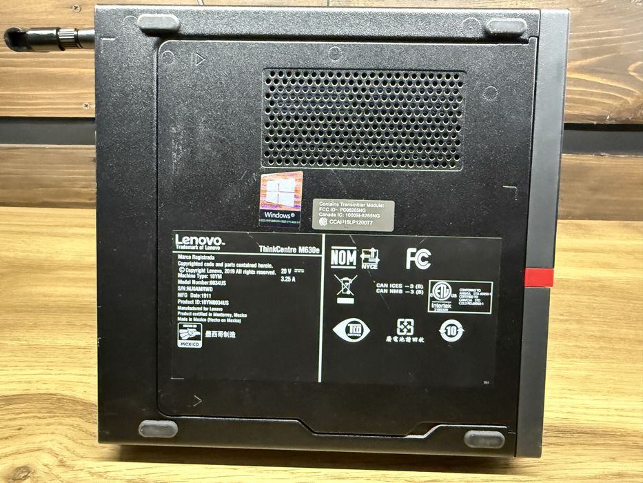 Неттоп, міні ПК Lenovo ThinkCentre M630E i3-8145u/8 ddr4 / 128 ssd