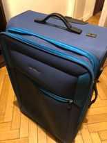 VIP Travel walizka srednia poszerzana na kolkach