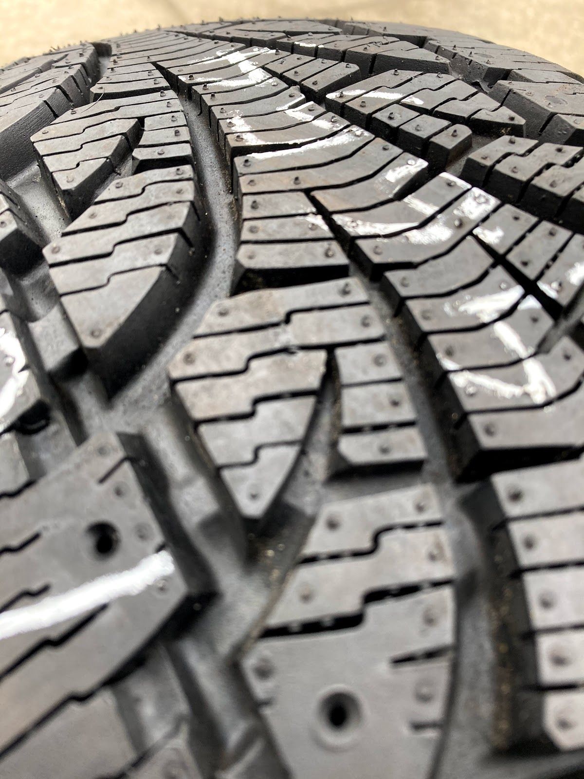 215/60/16C Pirelli Chrono Winter 103/101R
