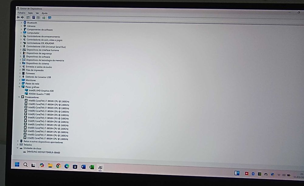 Dell Precision 5540 - Ecrã 15.6FHD/Gráf.NVIDIA/i7 hexacore/32GB RAM