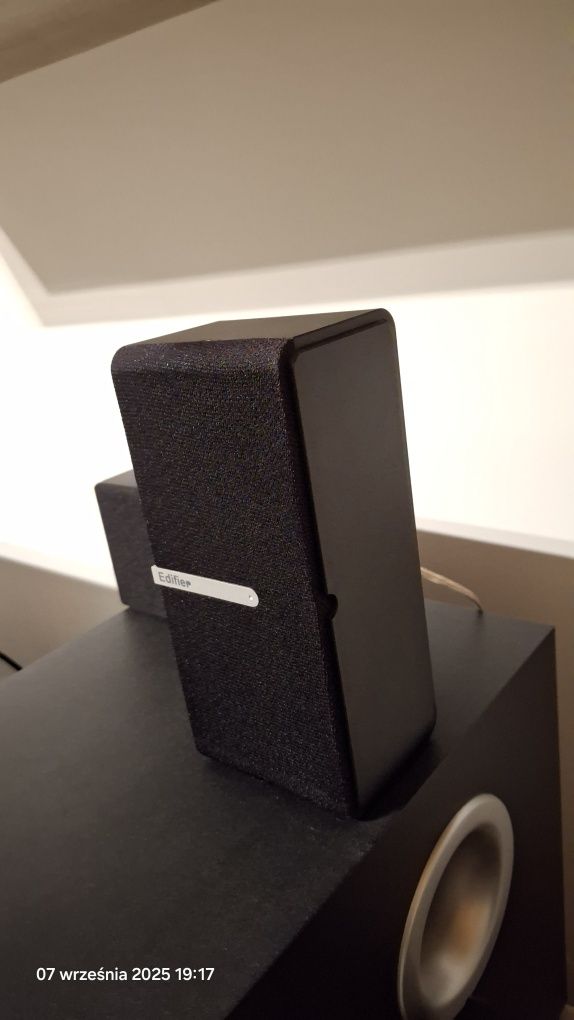 Edifier DA5000. 5.1, subwoofer i 5 głośników. Stan bardzo dobry.