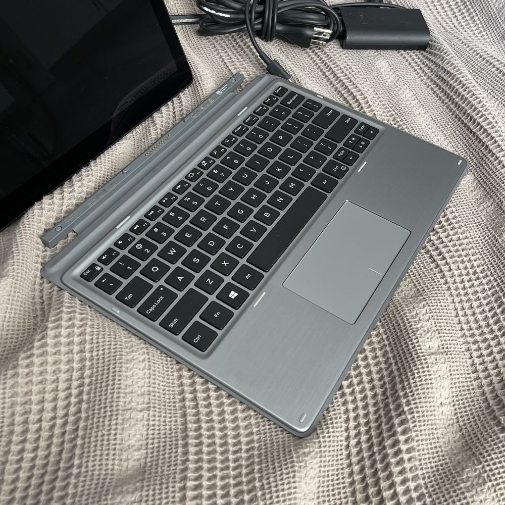Планшет, ноутбук Dell Latitude 7200 (5290), FHD 4G/LTE!/i7/8665/16/512