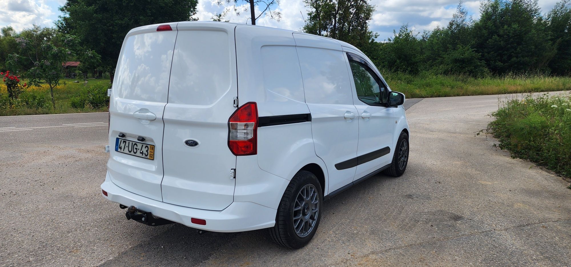Ford Transit Courier 2018