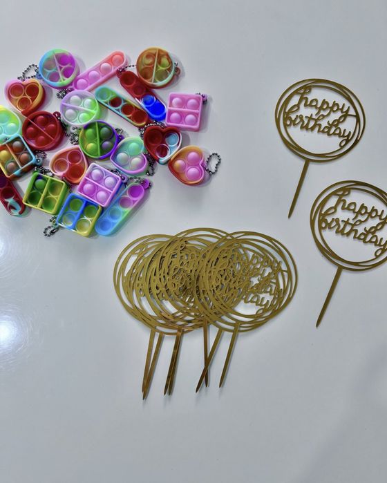 Детские подарки брелки поп ит топперы подарки для детей