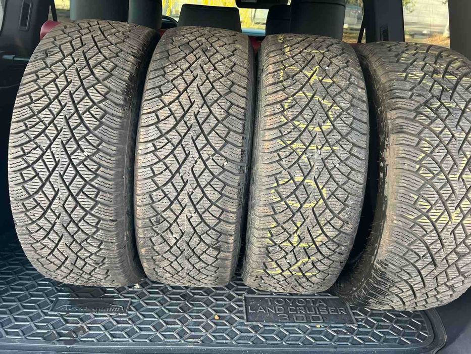 Автошини Nokian Tyres Hakkapeliitta 225/55 R18