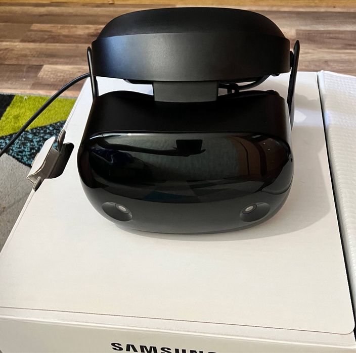 VR-шлем Samsung HMD Odyssey+