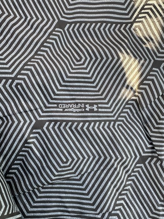 Куртка Under armour розмір M оригінал