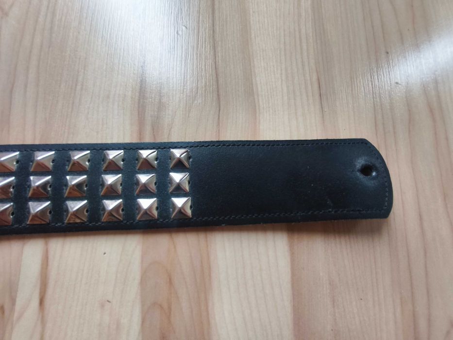 Pasek do gitary z ćwiekami