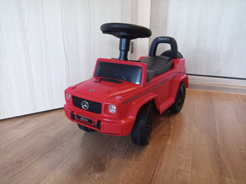 Jeździk pchacz Mercedes Benz G-class,   świecą reflektory z przodu