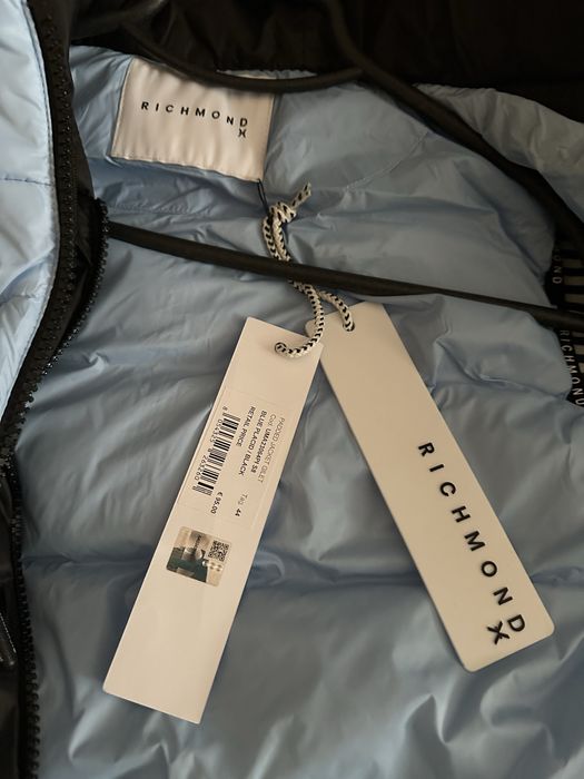 Продам  нову жилетку бренд RICHMOND