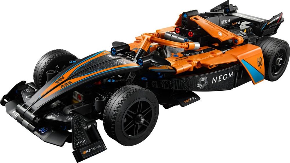 LEGO Technic Автомобіль для перегонів NEOM McLaren Formula E (42169)