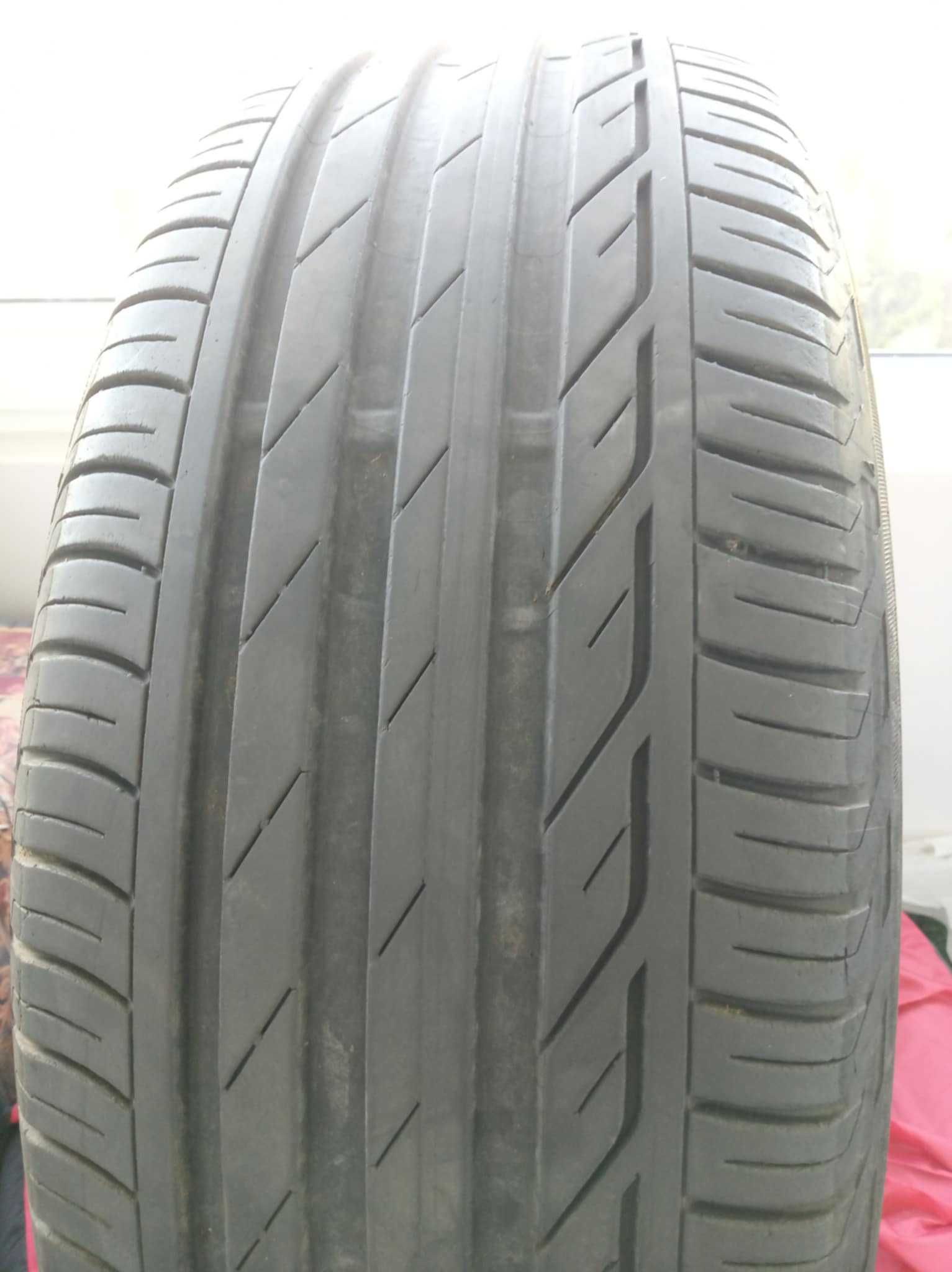 Шини літнi Bridgestone (Японія) 215/60/16