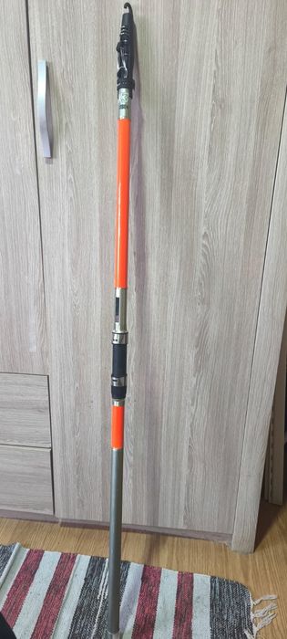 Cana de pesca pouco usada