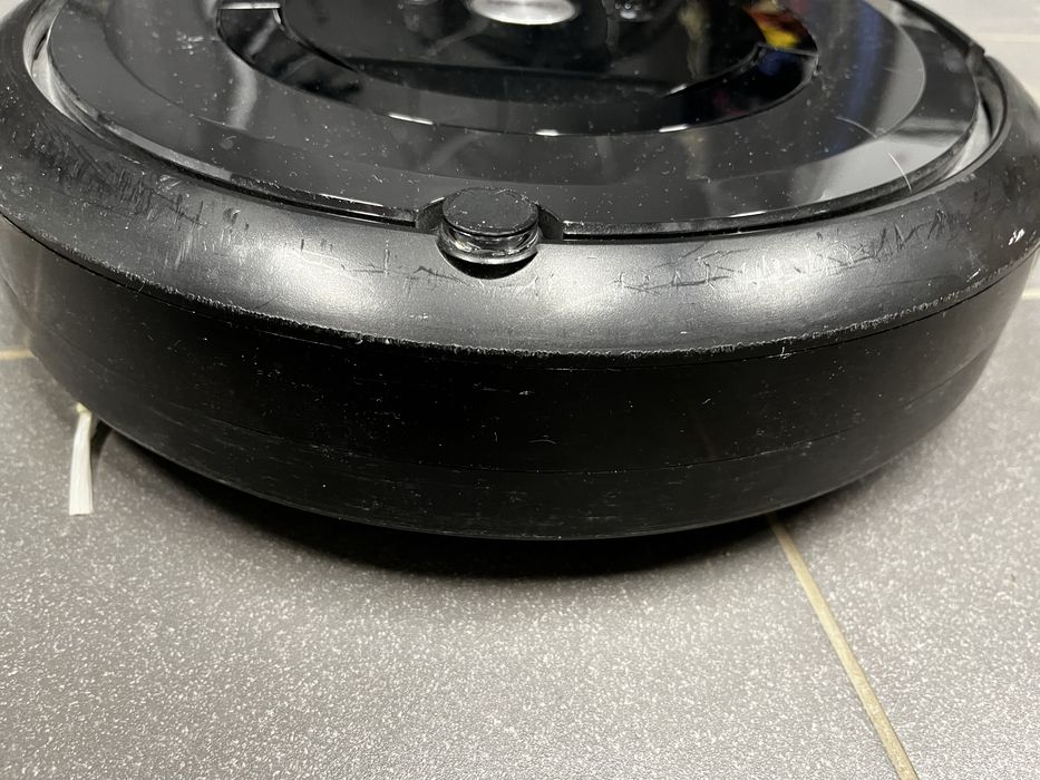 iRobot Roomba e5 - Używany, Stan Bardzo Dobry