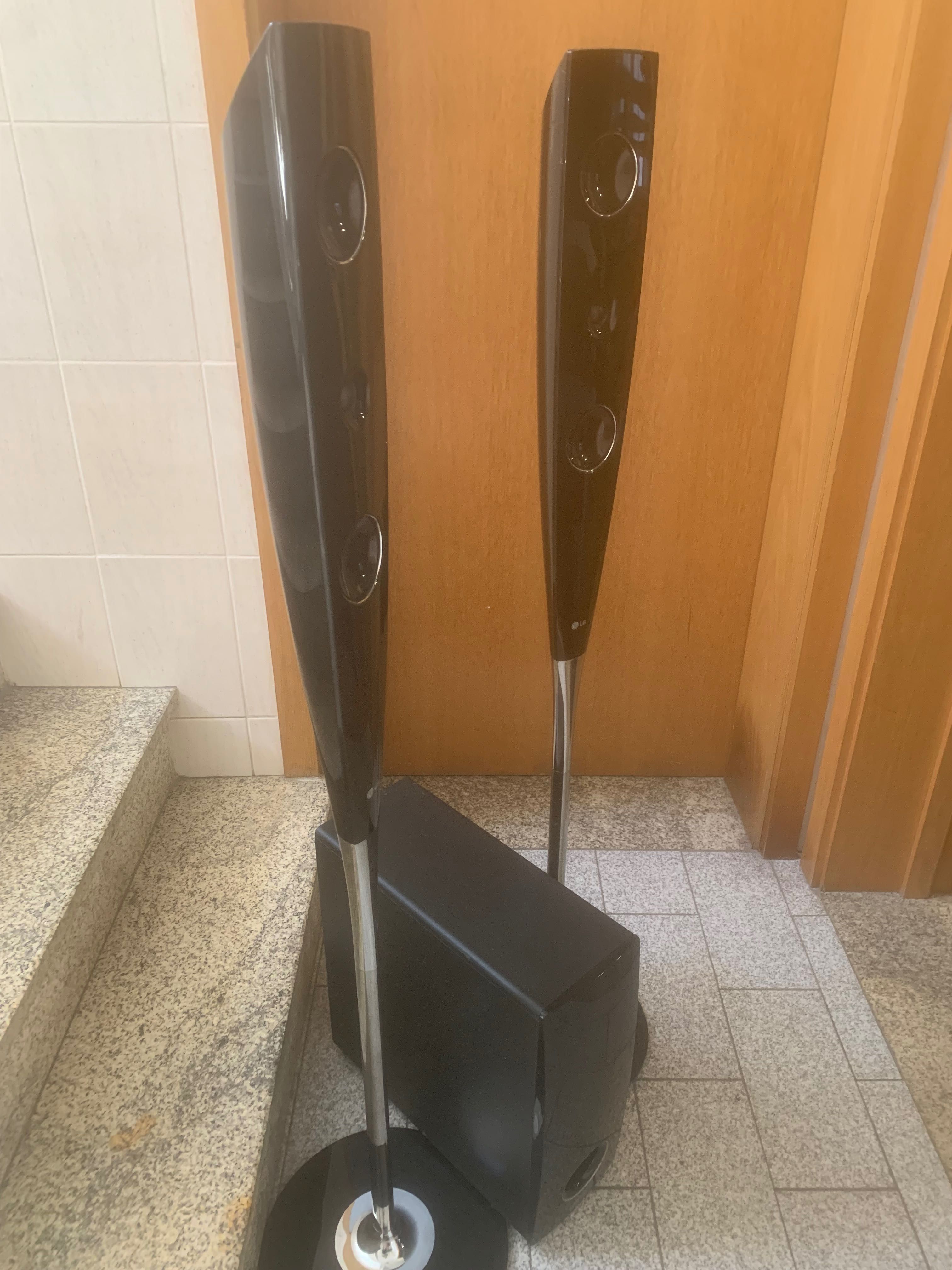 Soundbar com colunas da lg