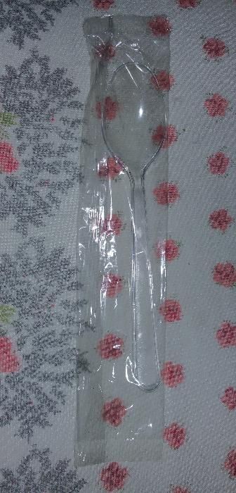 colheres de plastico - novas