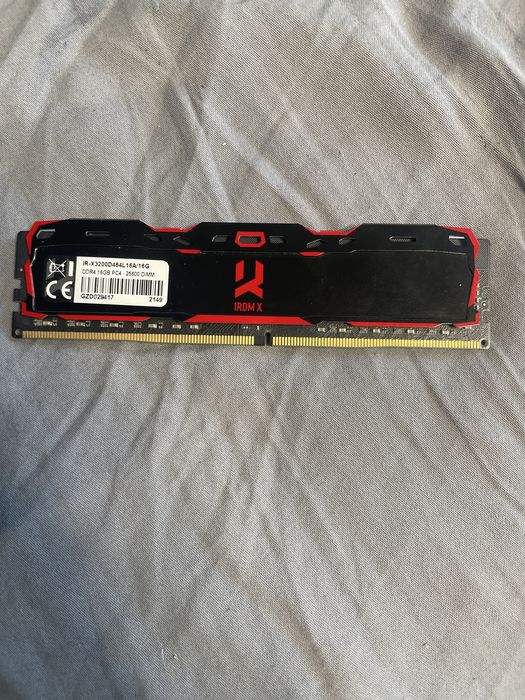 Оперативна пам’ять IRDM X 16G 3200