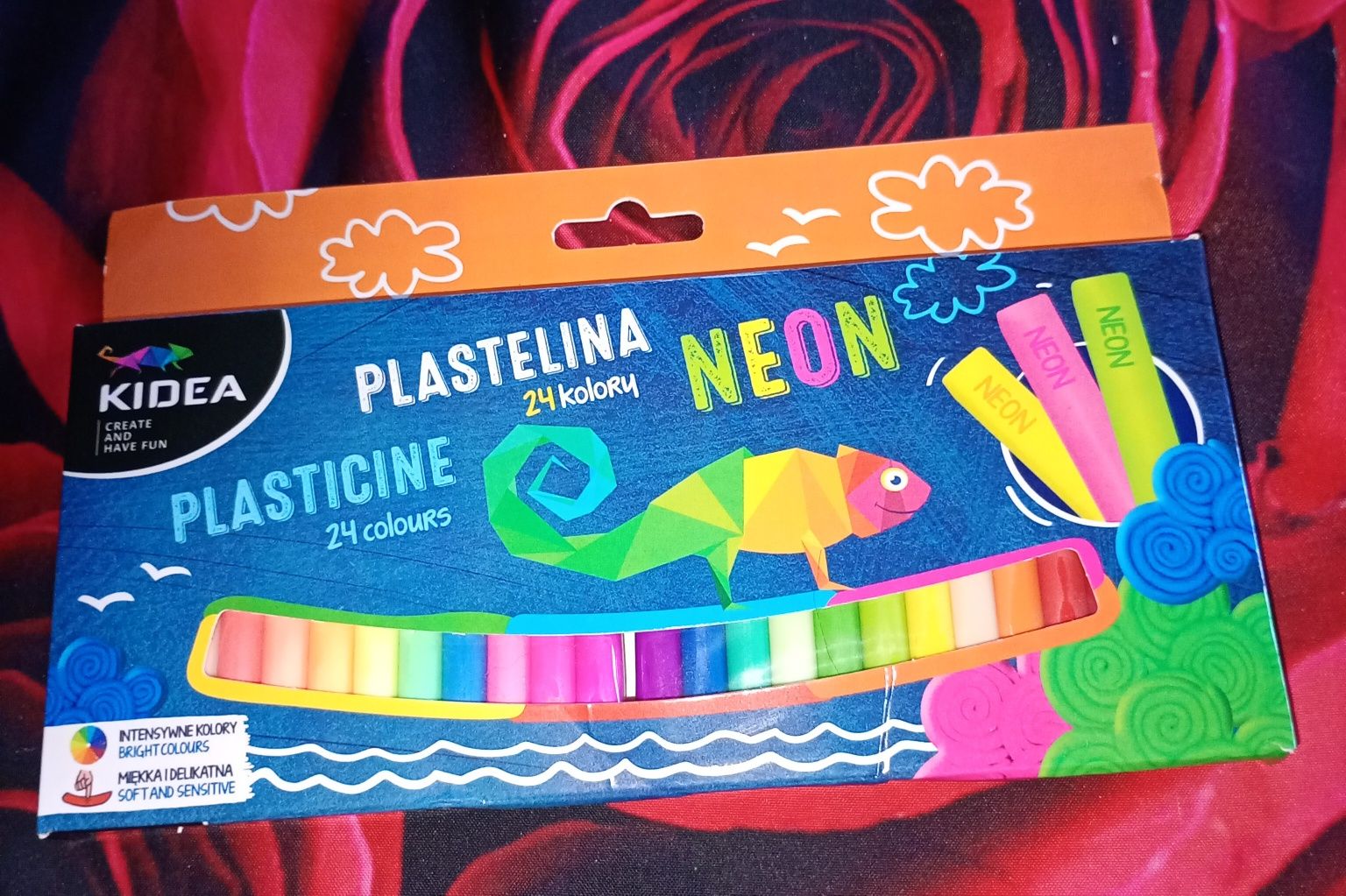 Kolorowa neonowa plastelina