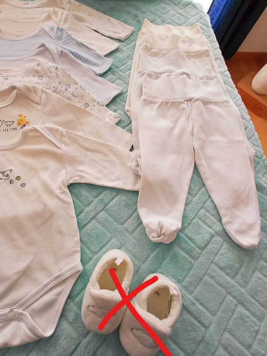 Roupas de bebé 0-9 meses menino e menina - interiores - 0,25 eur