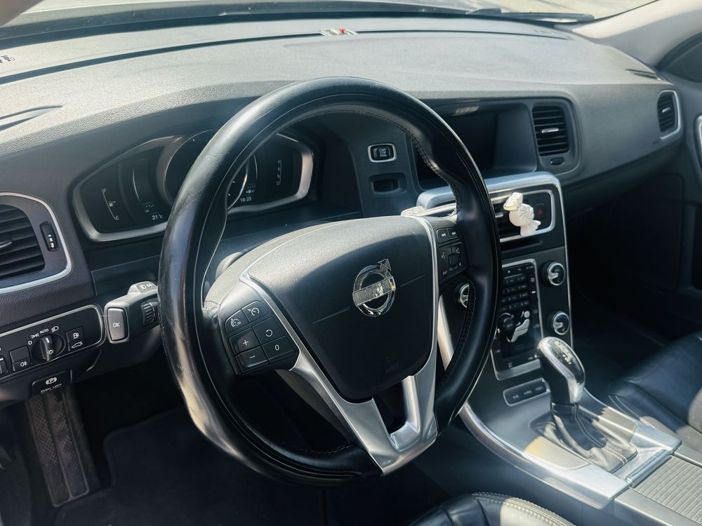 Volvo v60 hybrid plug in - 286cv